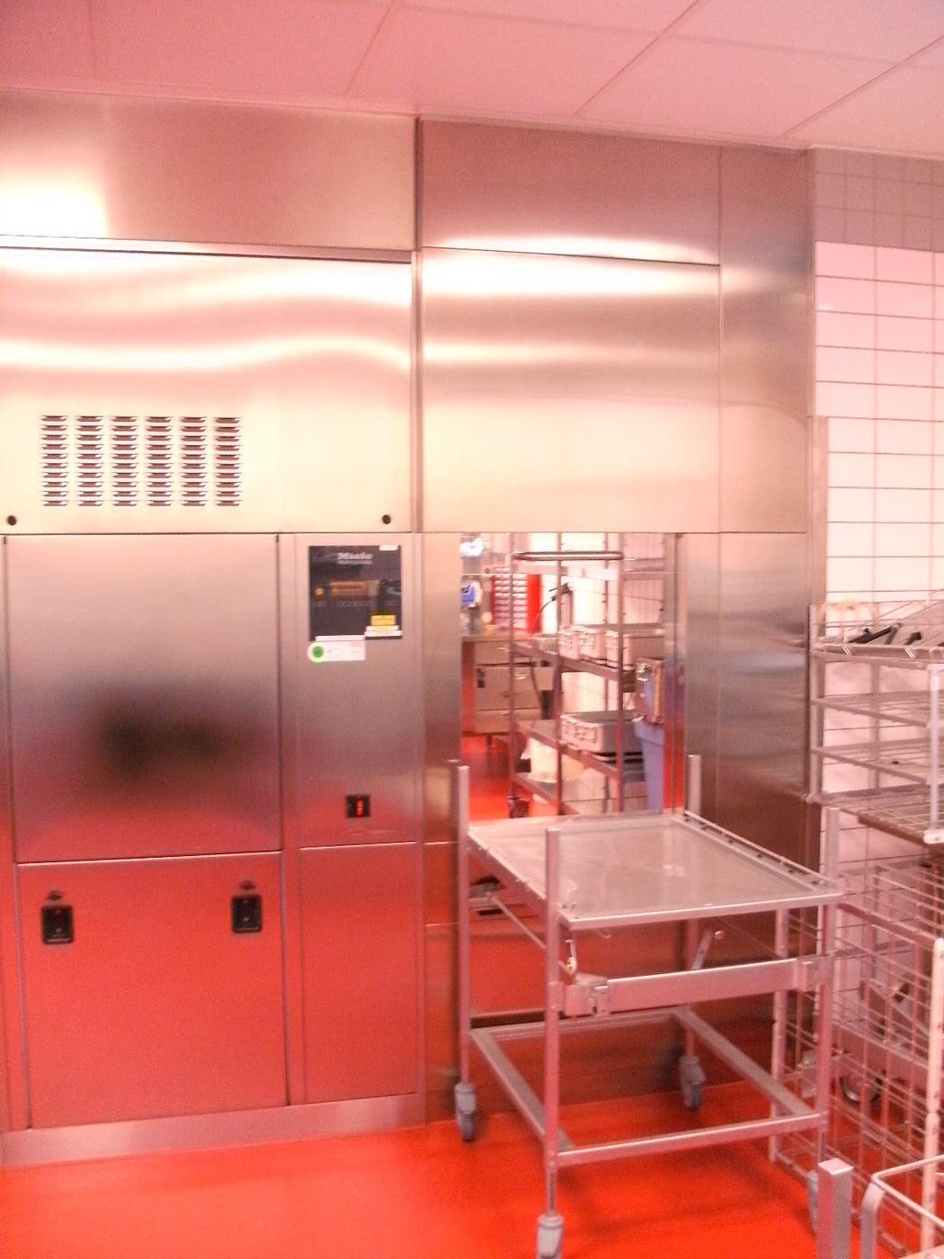Central sterilisation unit, SHG Clinic Völklingen, Germany